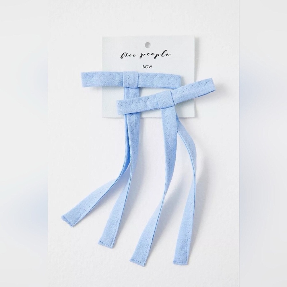 Free People Baby Blue Lovely Bow Set of 2 Hair Clip - Picture 4 of 4